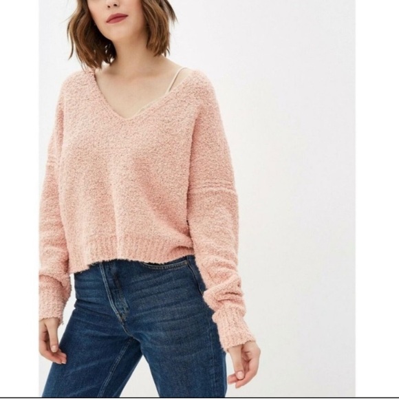 Free People Sweaters - Free People Finders Keepers V-neck Sweater in Nude Peach, Medium